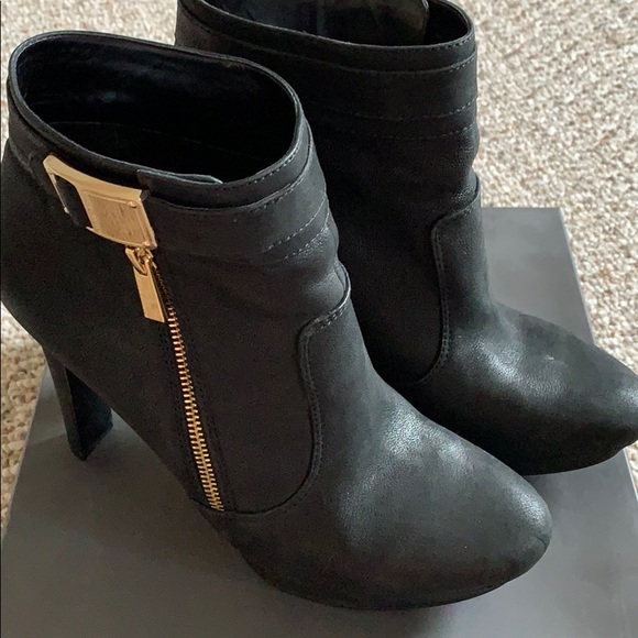 Vince Camuto Leather Booties - Picture 1 of 3
